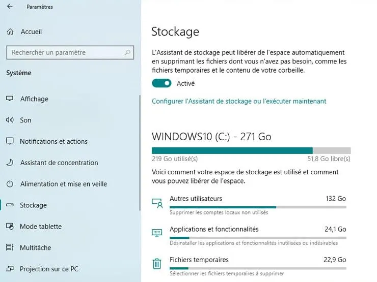 Windows storage settings with 22.9 GB of temporary files