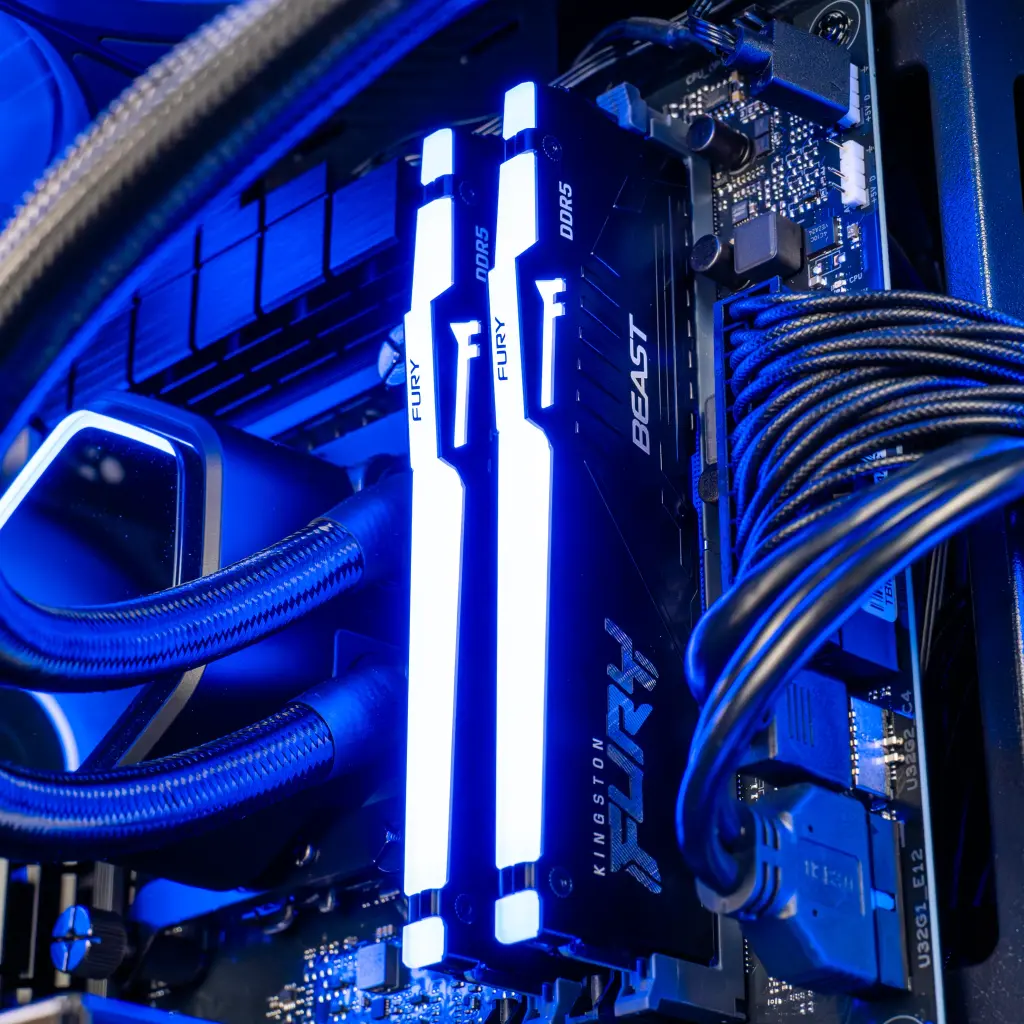 PC Aqua V2 GEFORCE RTX™ 5070 