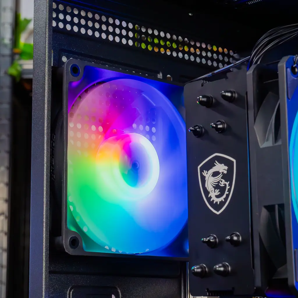 PC Mirage GeForce RTX™ 5060 Ti Powered by MSI