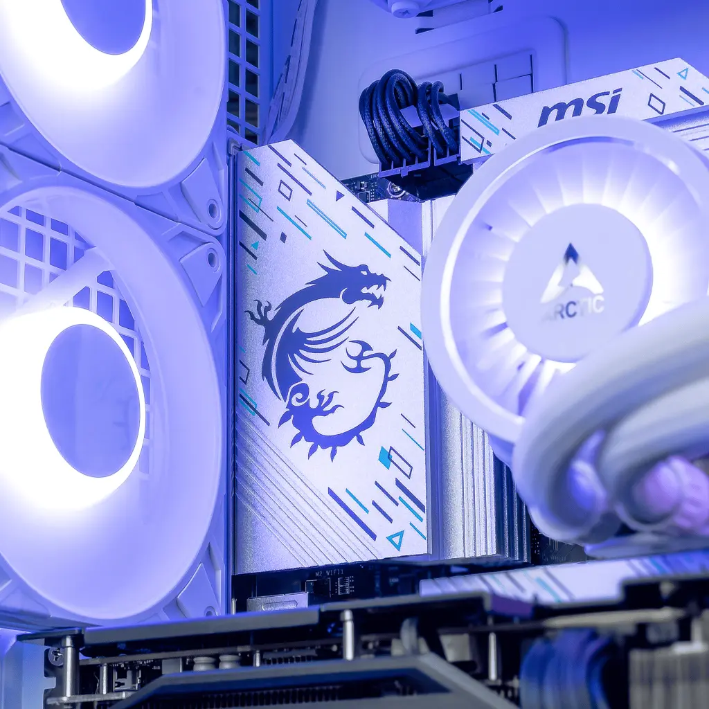 PC Arctic GEFORCE RTX™ 5080