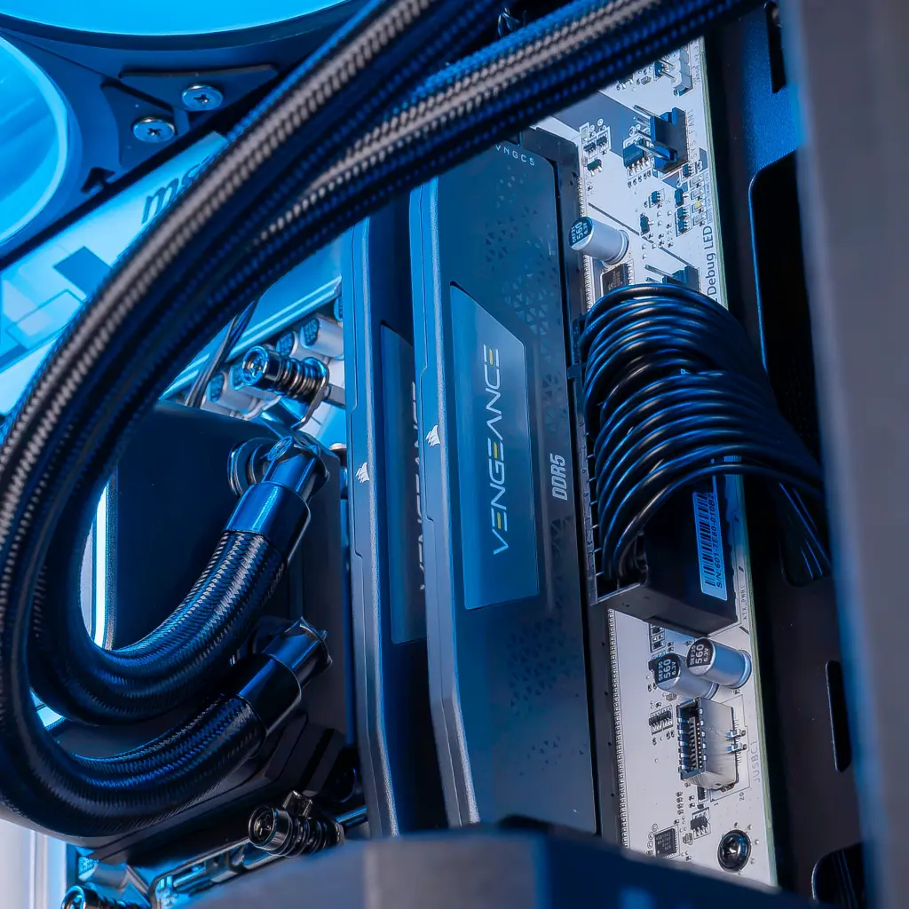 PC Requiem GEFORCE RTX™ 5070 Ti