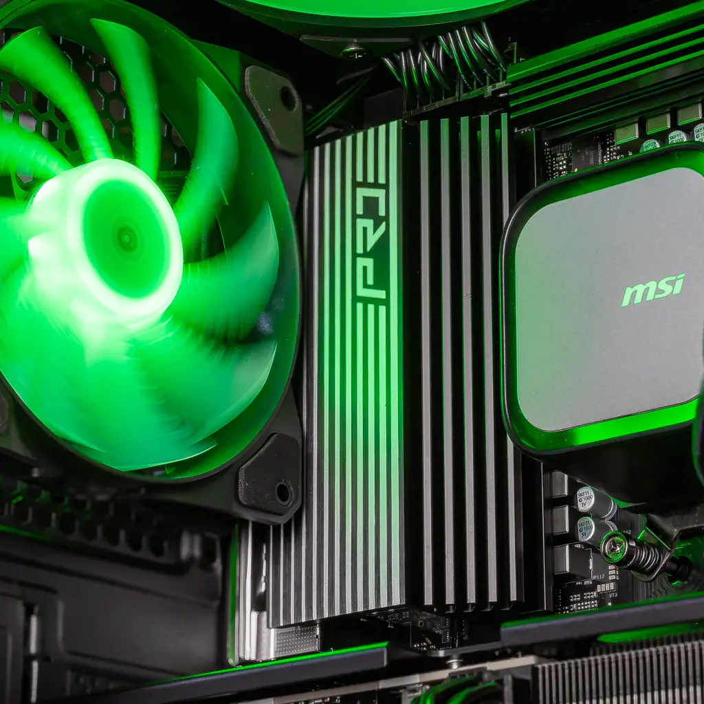 PC Spatium GEFORCE RTX™ 5070