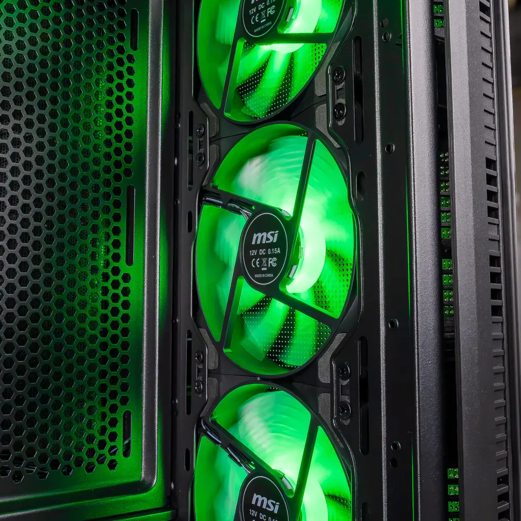 PC Spatium GEFORCE RTX™ 5070