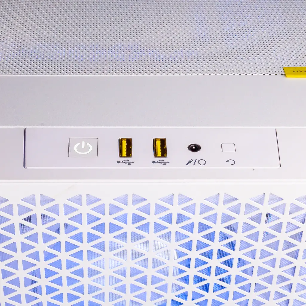 PC French Radeon RX™ 9070 by Corsair