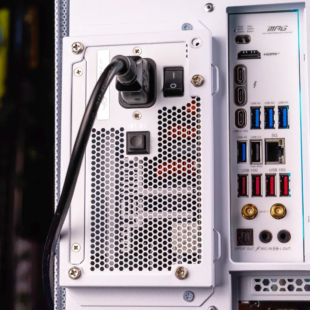 PC Vision GEFORCE RTX™ 5080
