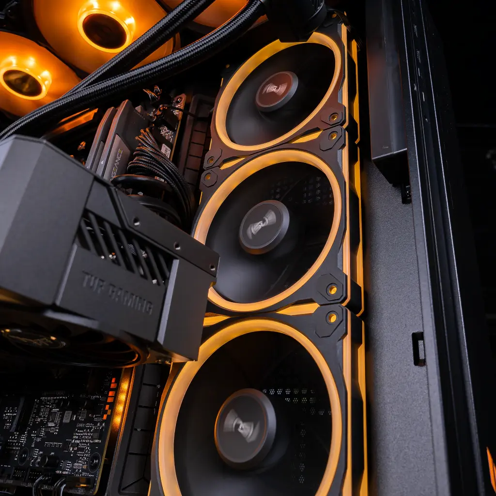 PC Colossus Radeon™ RX 9070 XT 16GB