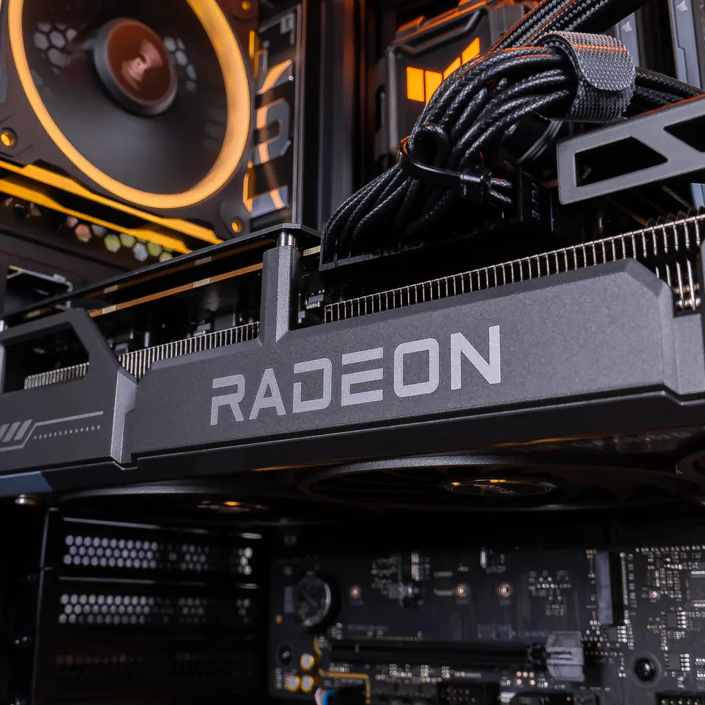 PC Colossus Radeon™ RX 9070 XT 16GB