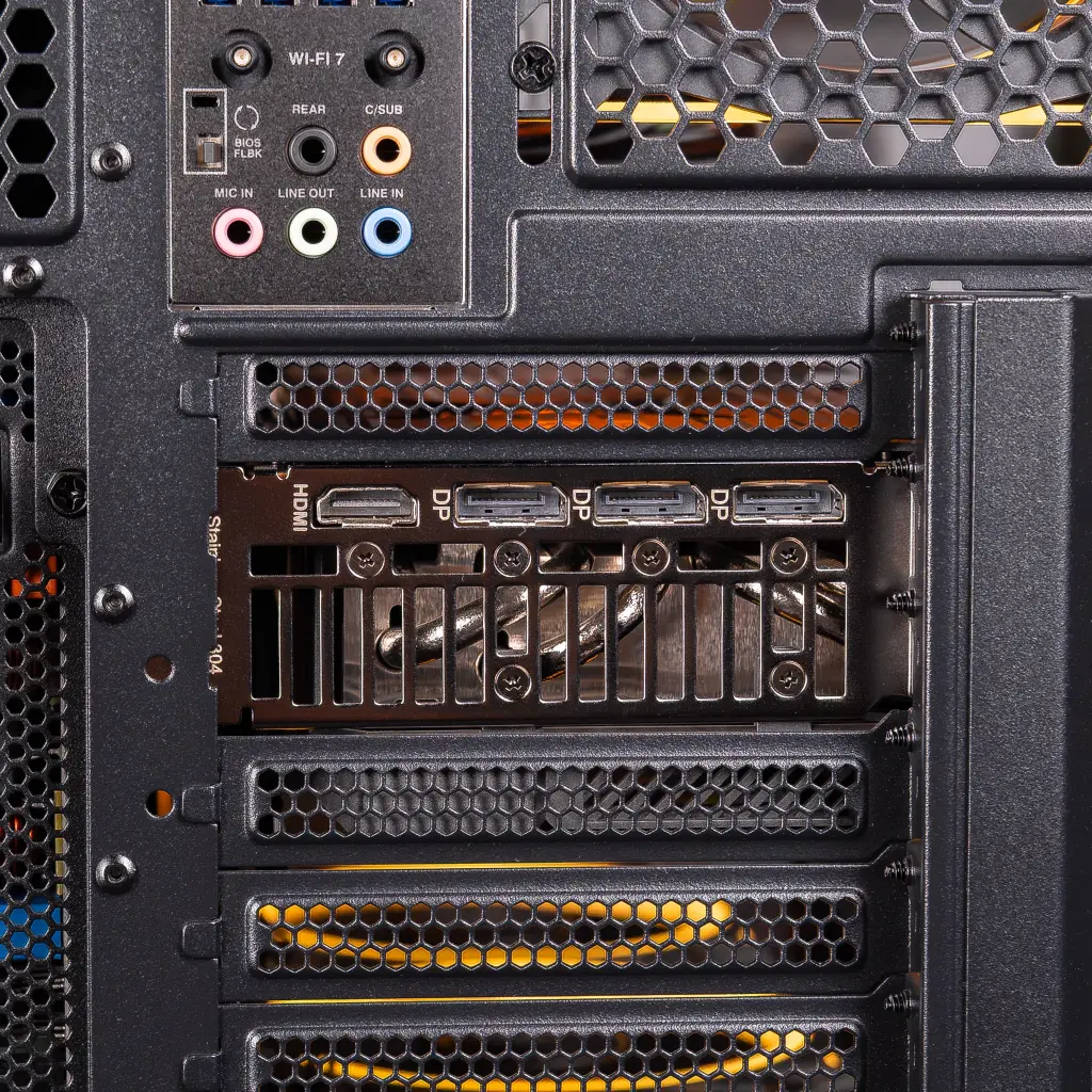 PC Colossus Radeon™ RX 9070 XT 16GB