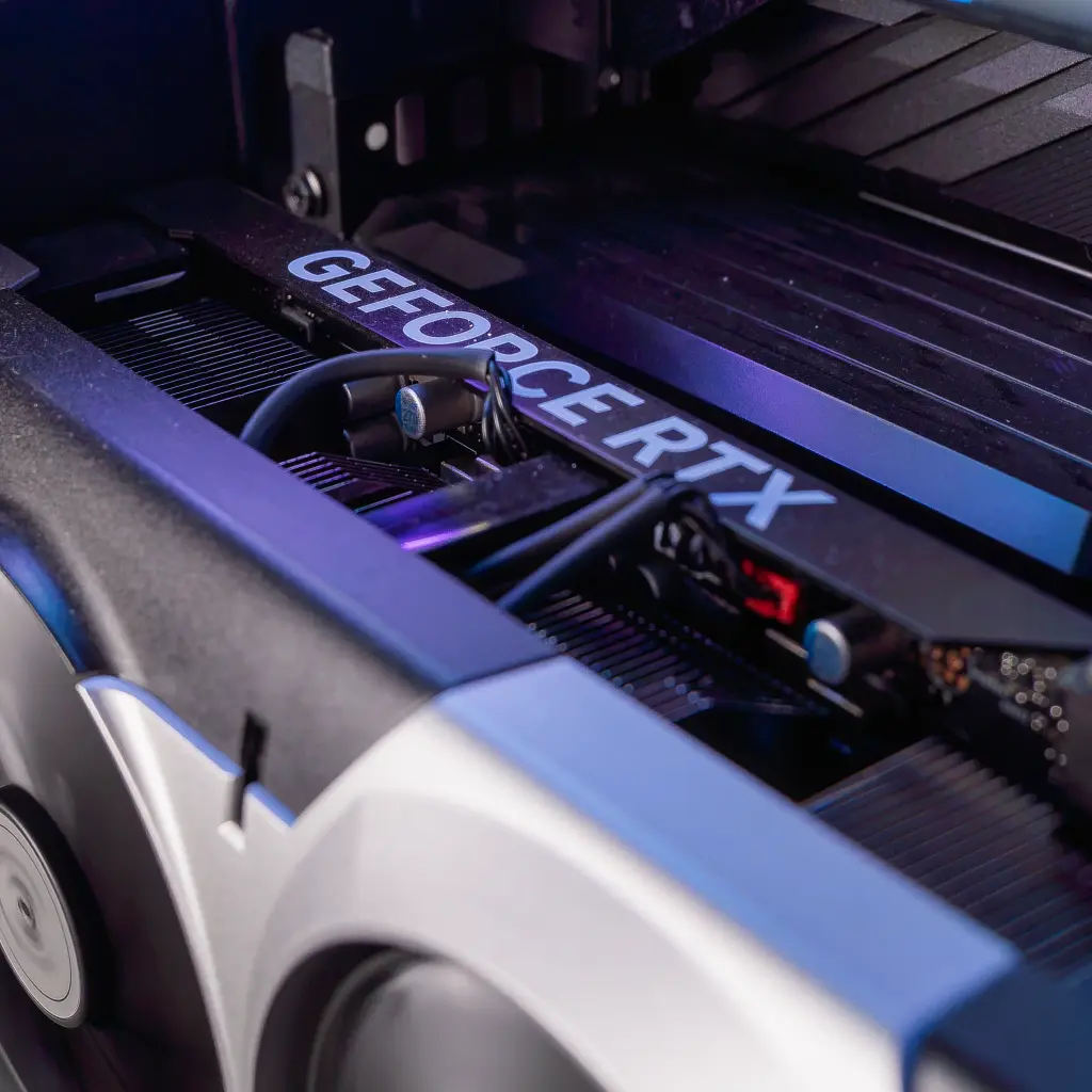 PC Singularity GEFORCE RTX™ 5090