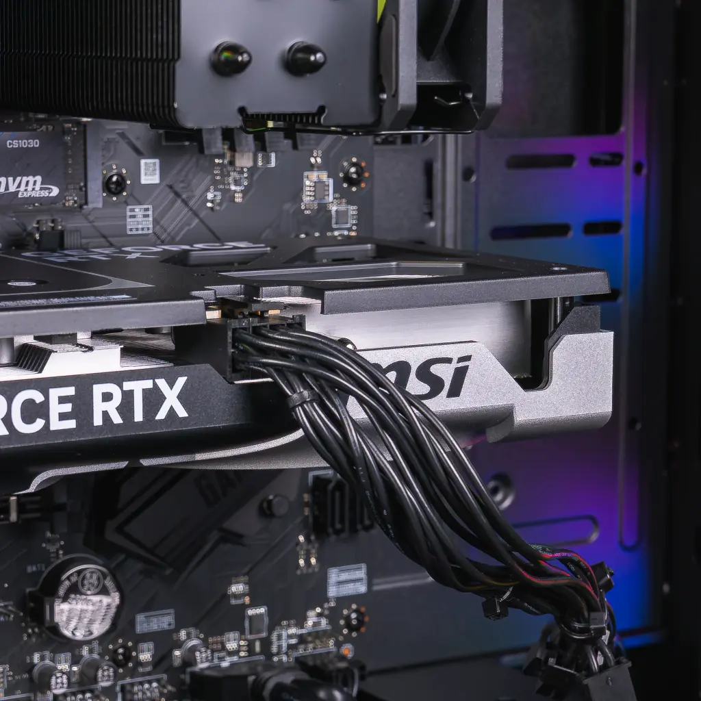 PC Savannah GeForce RTX™ 5060 Ti 8GB 