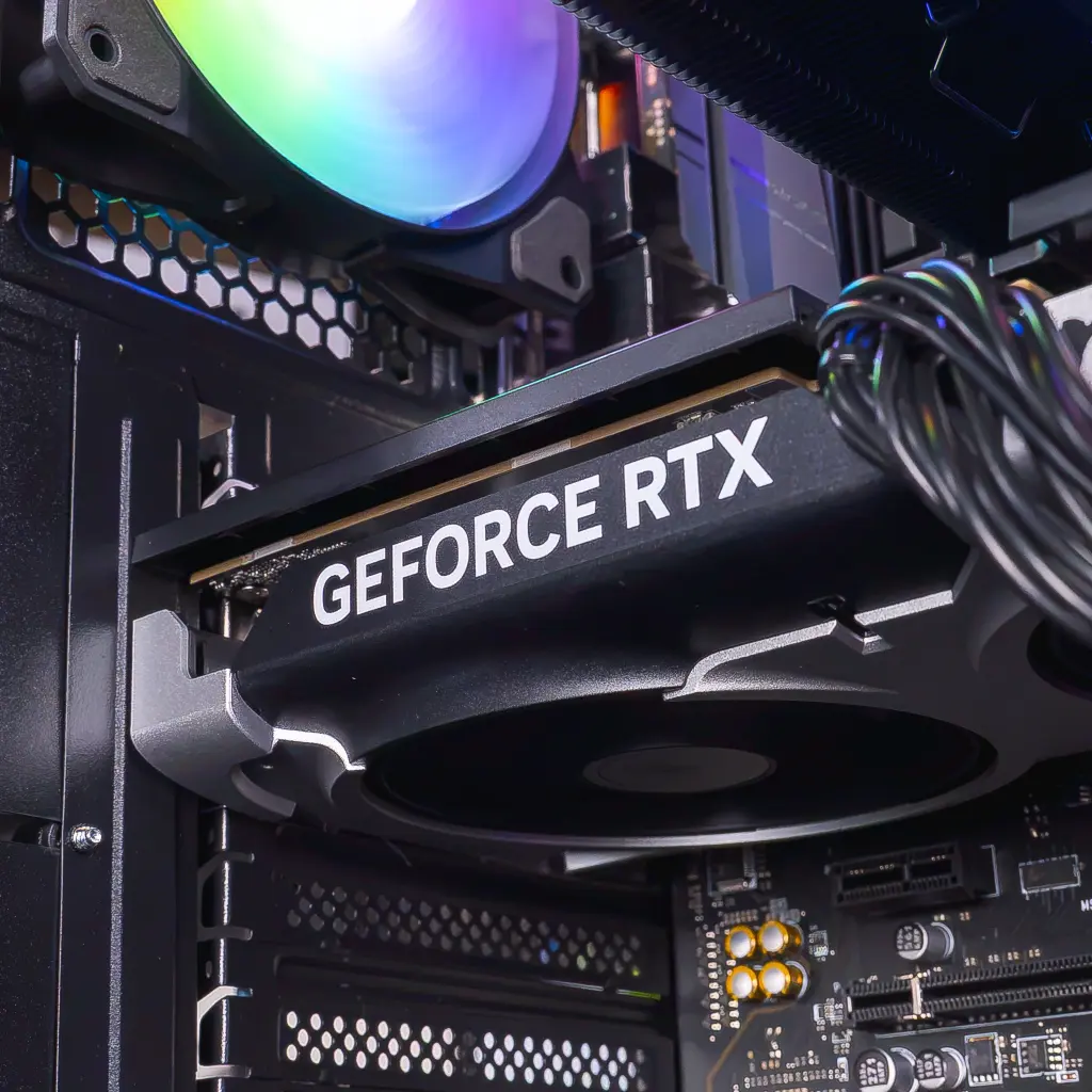 PC Savannah GeForce RTX™ 5060 Ti 8GB 