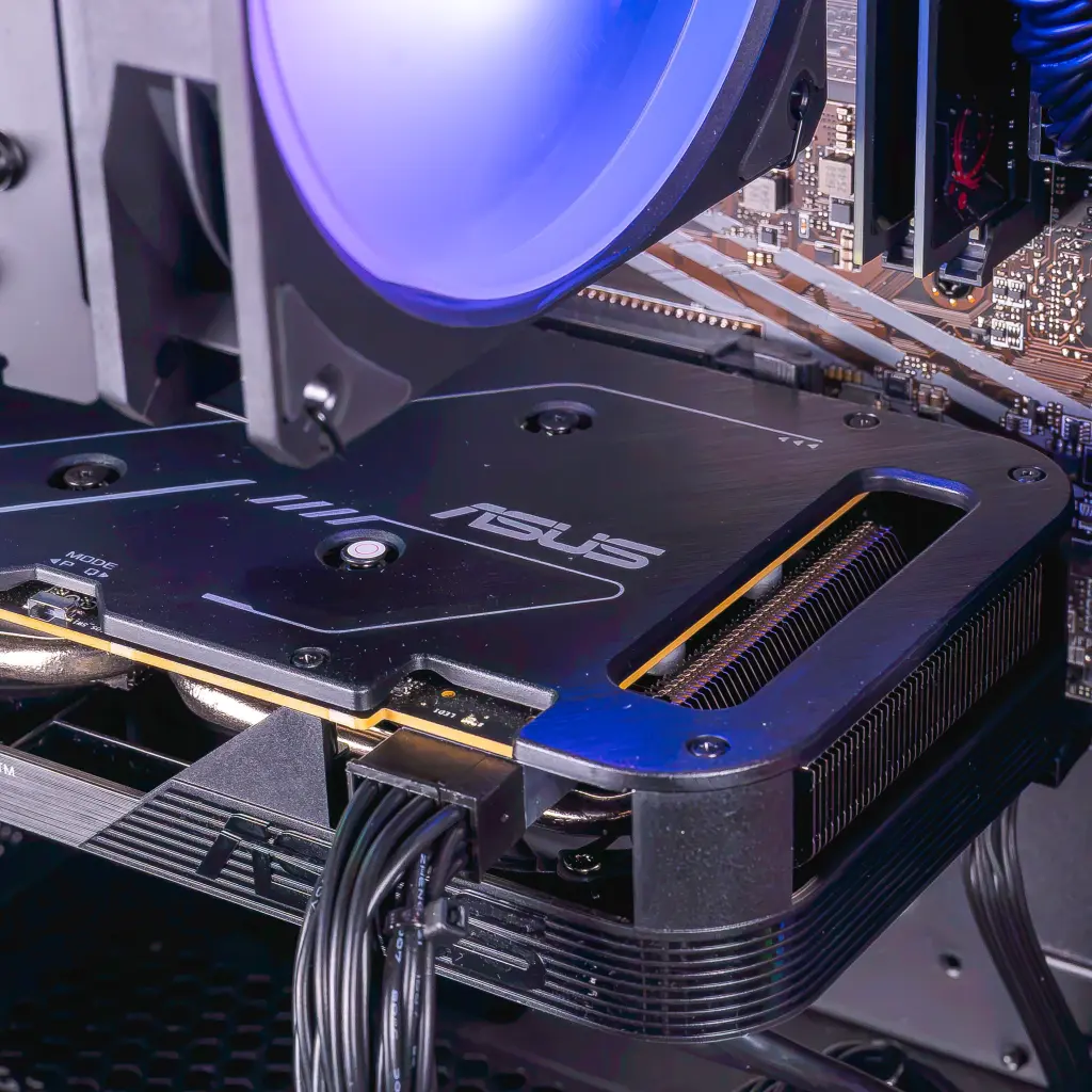 PC Corvus GEFORCE RTX™ 5050