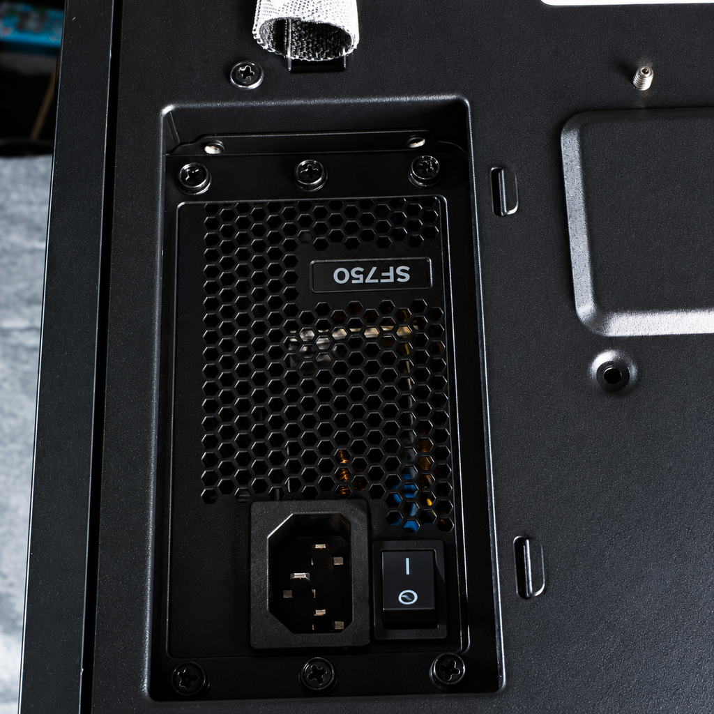 PC Onyx GeForce RTX™ 5070 12GB