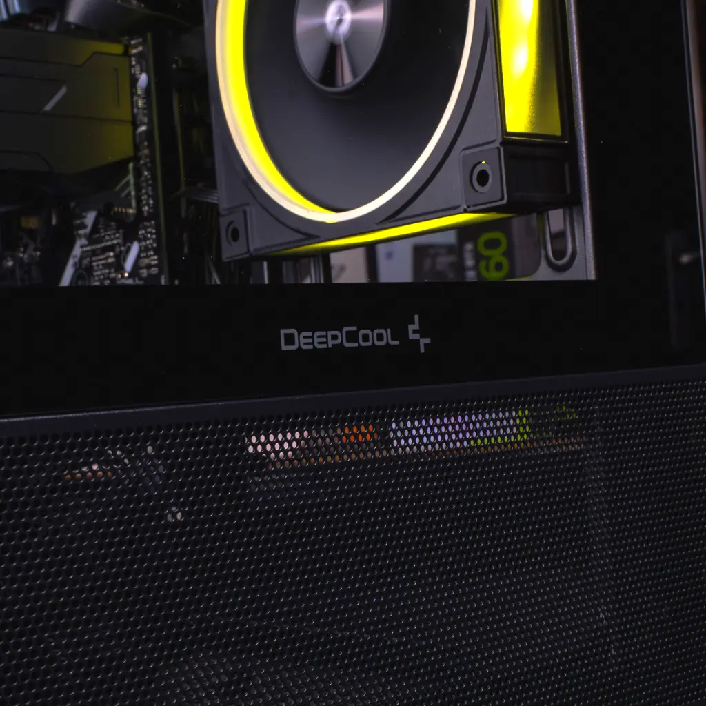 PC Menthe Radeon™ RX 9060 XT 16GB