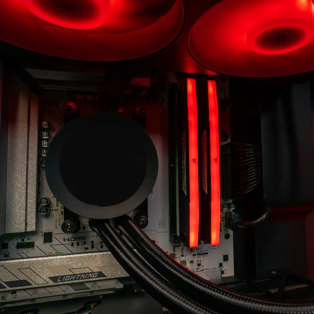 PC Solana GEFORCE RTX™ 5080