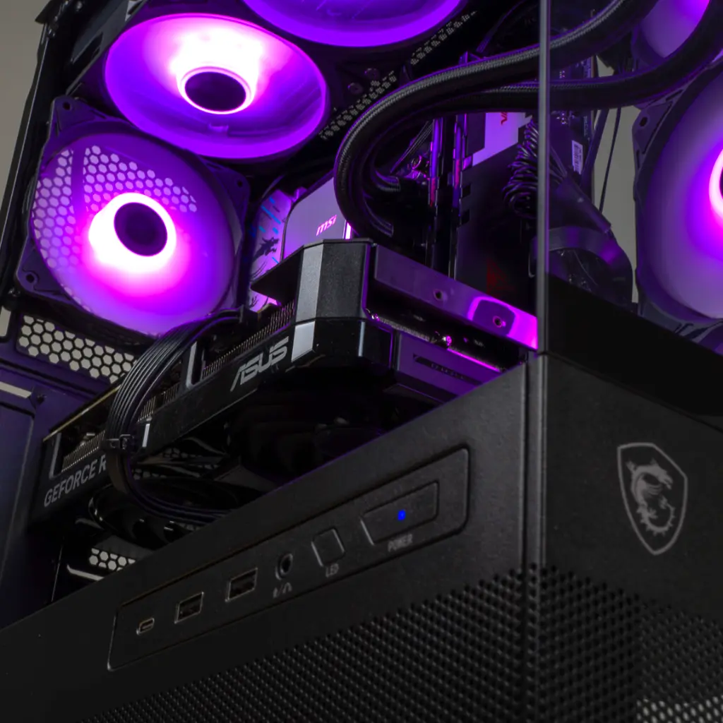 PC Rubis V2 GeForce RTX™ 5070 12GB