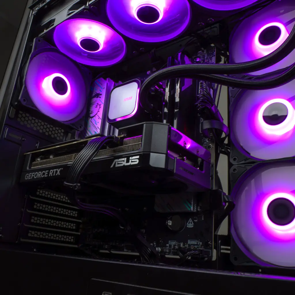 PC Rubis V2 GeForce RTX™ 5070 12GB