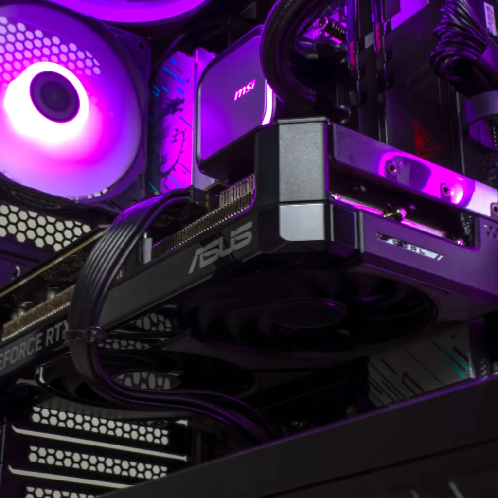 PC Rubis V2 GeForce RTX™ 5070 12GB