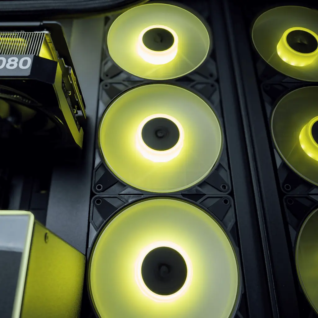 PC Kova GeForce RTX™ 5080 
