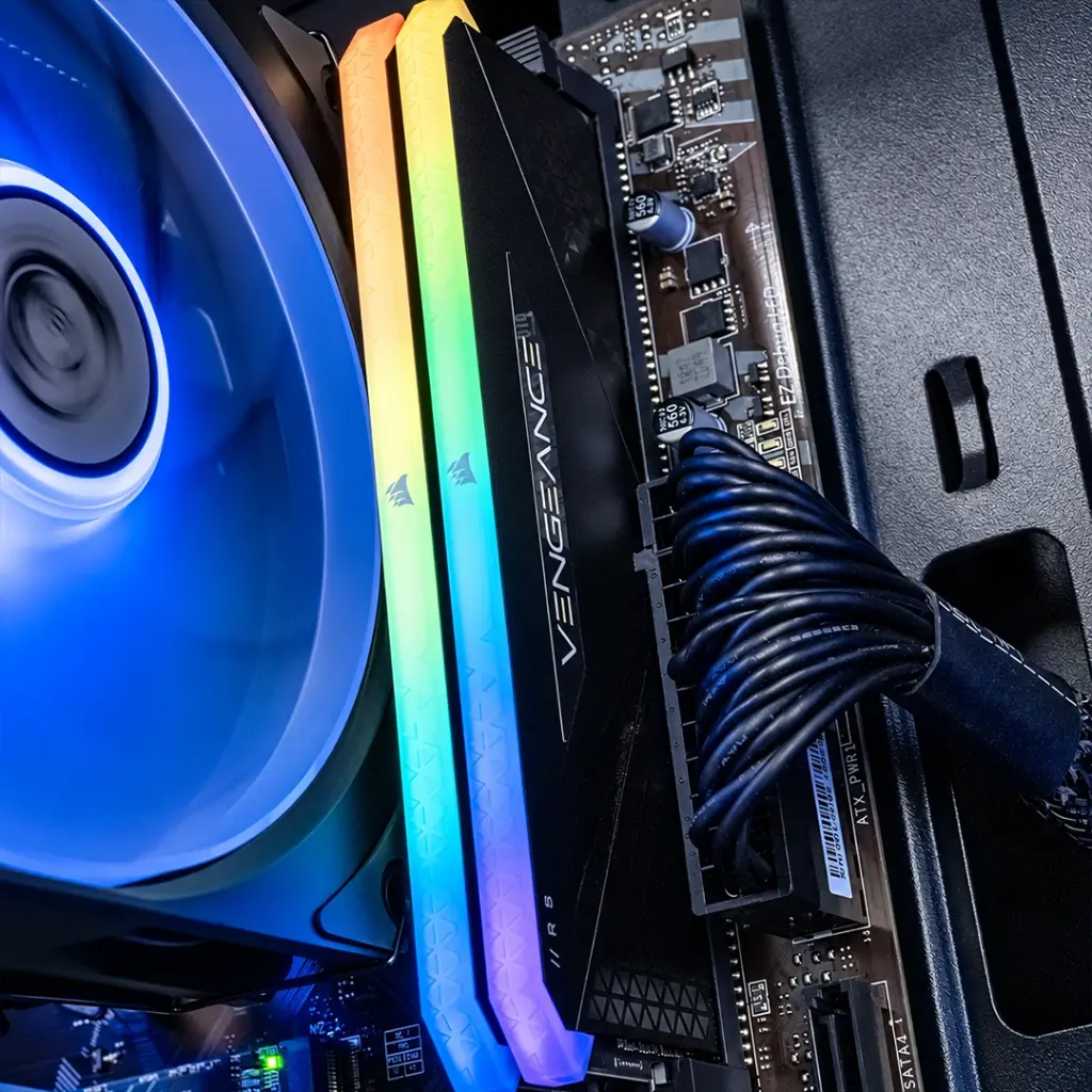 PC Savannah GEFORCE RTX™ 5060 Ti Powered by MSI