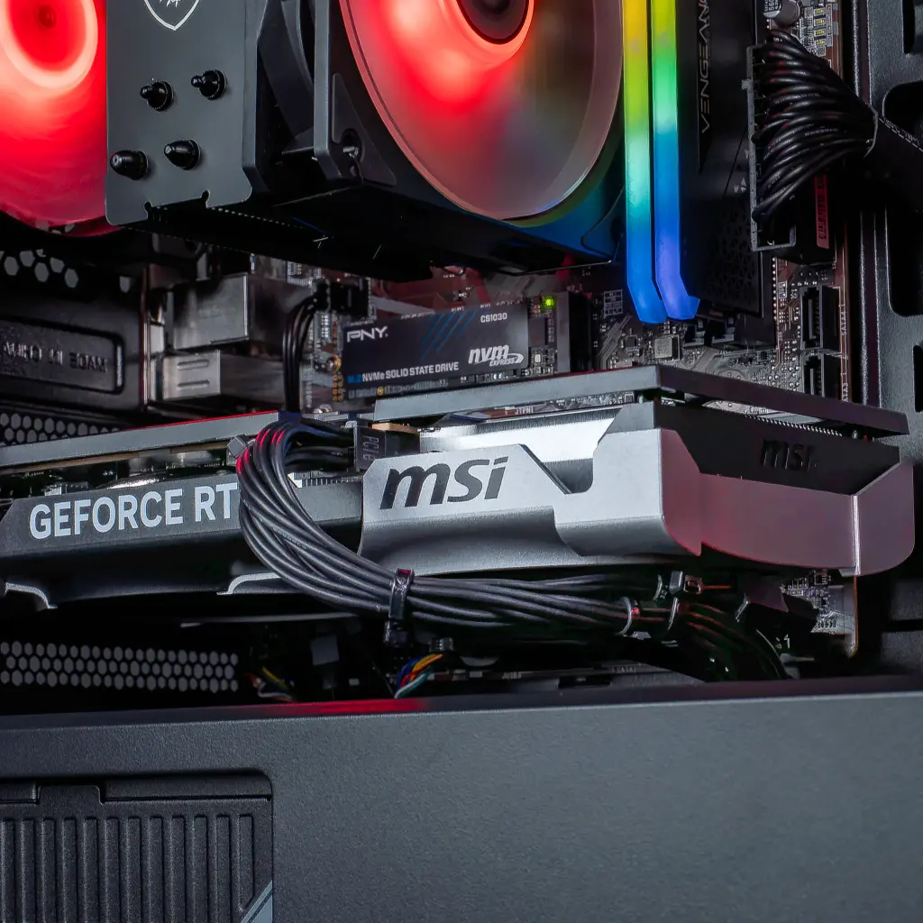 PC Savannah GEFORCE RTX™ 5060 Ti Powered by MSI