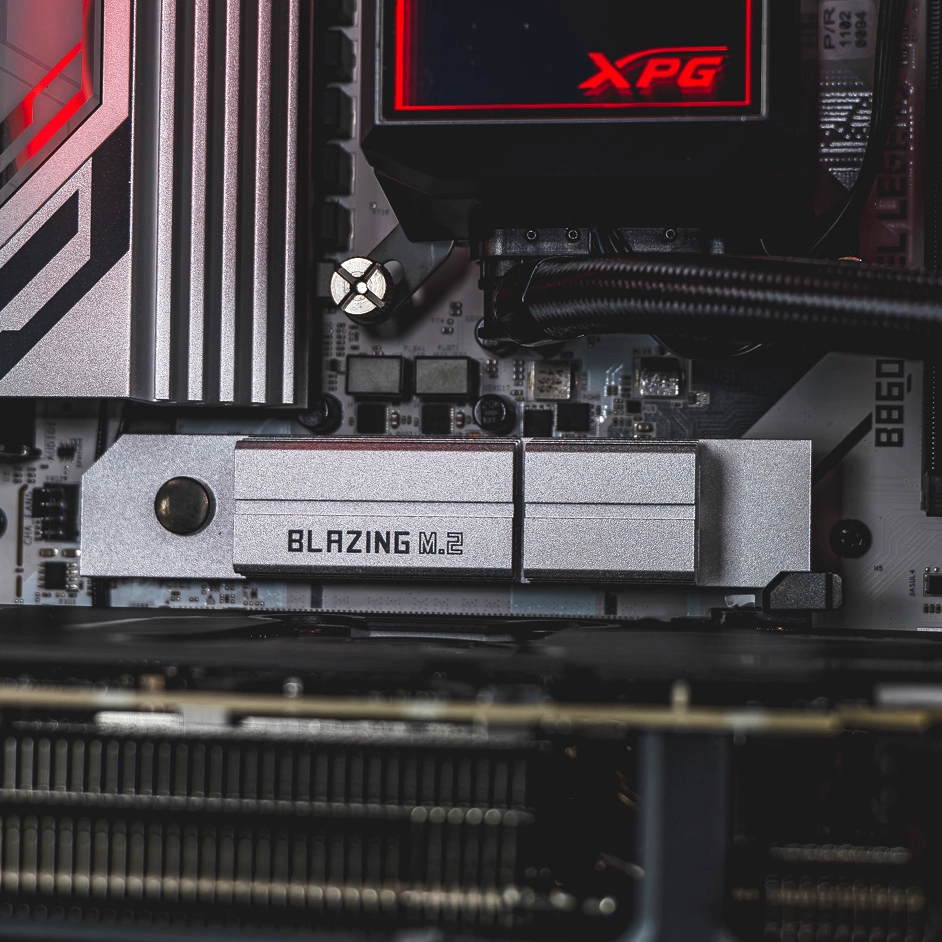 PC Huwie GeForce RTX™ 5070 By XPG