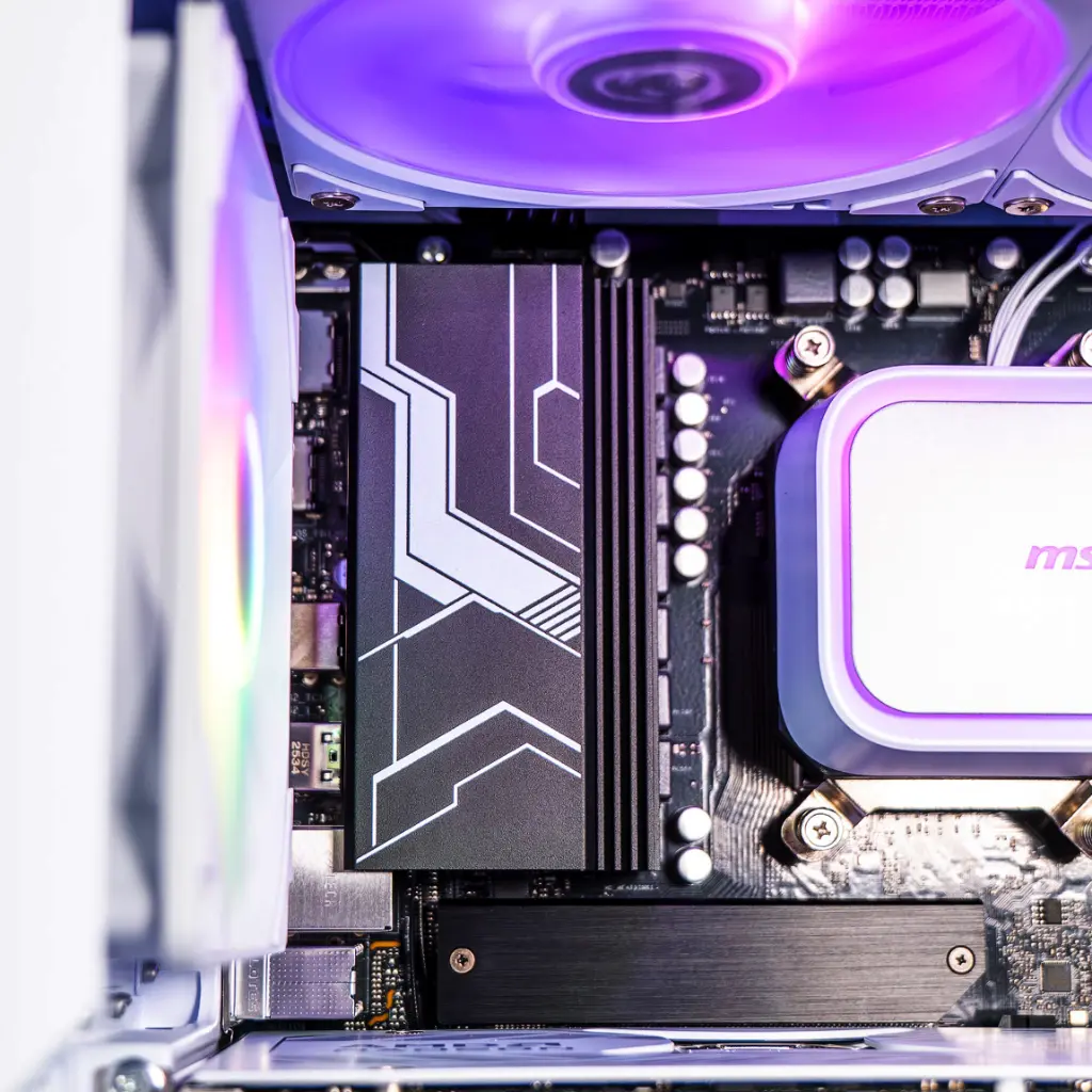 PC Polaris Radeon™ RX 9070 16GB 
