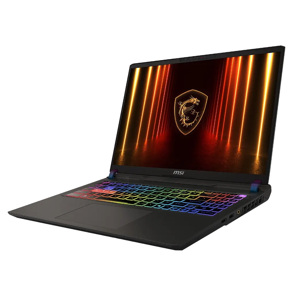 Vue de trois-quarts d'un ordinateur portable gamer MSI Vector noir avec clavier rétroéclairé RGB multicolore et logo MSI doré sur l'écran nocturne