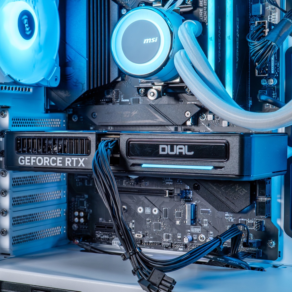 PC Savannah RTX™ 5060 Ti 8GB 