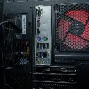 Vue arrière du PC gamer Banger montrant le panneau de connectique complet de la carte mère, l'alimentation et le ventilateur arrière rétroéclairé en rouge à travers la grille