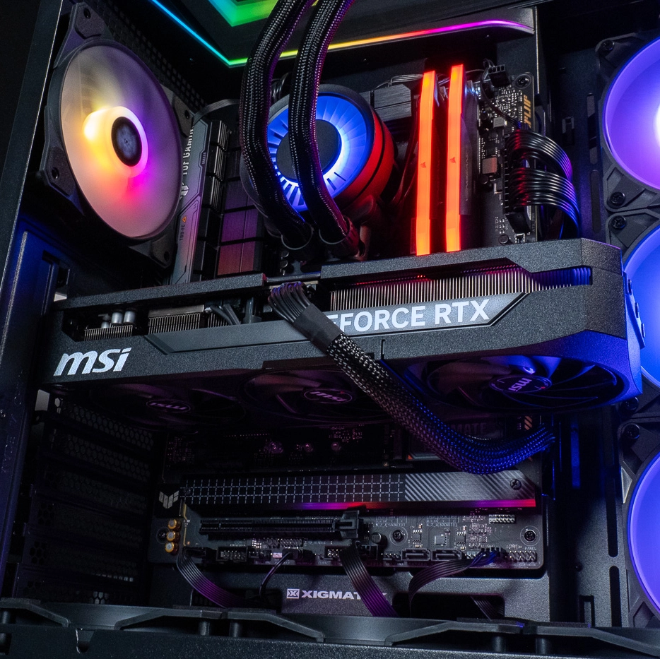 PC Rainbow GEFORCE RTX™ 5070 Ti 