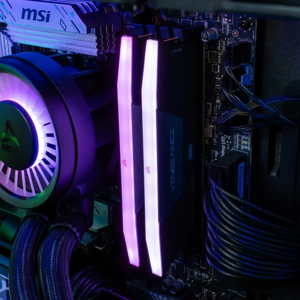 PC Arctic GEFORCE RTX™ 5080