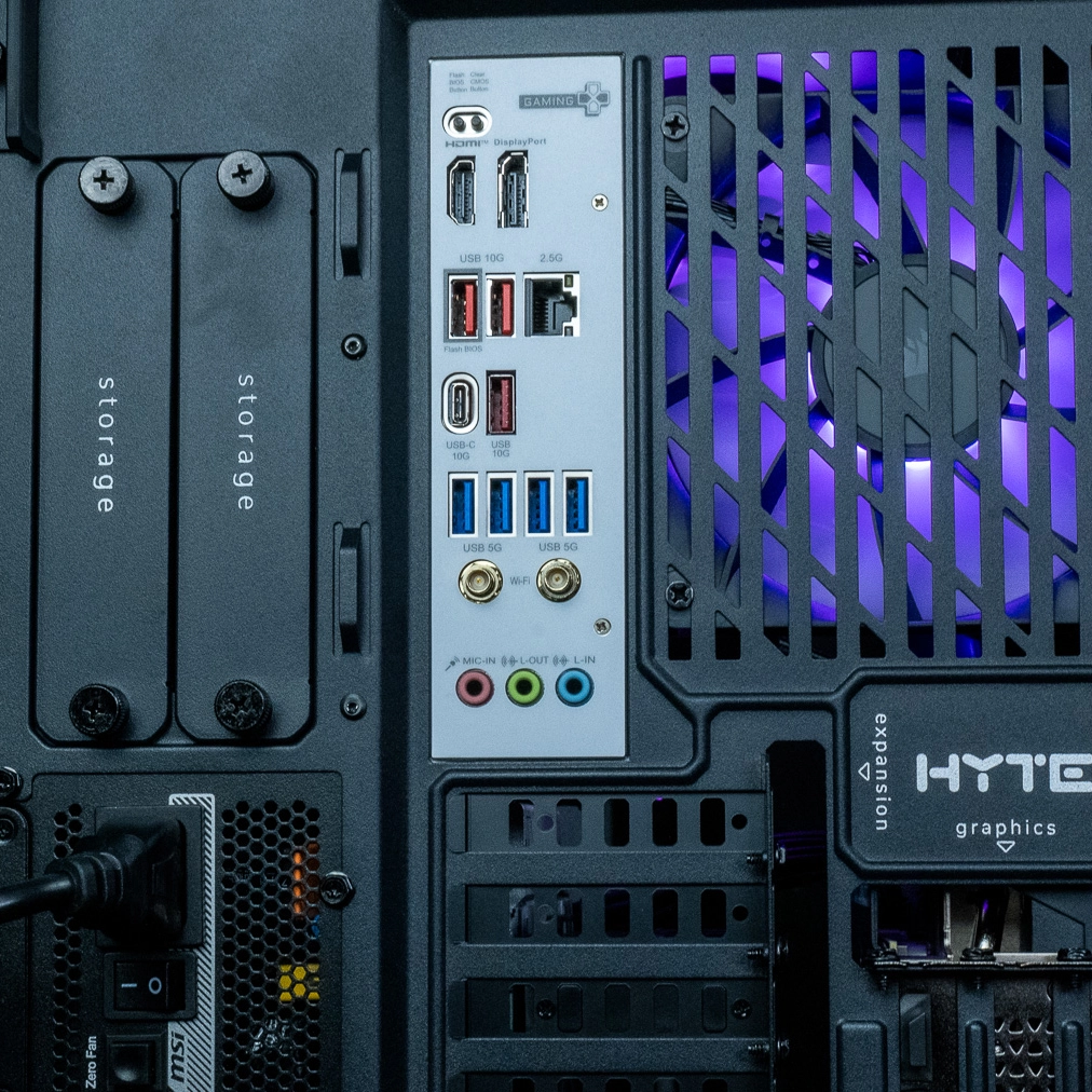 Panneau arrière connectiques USB HDMI audio et ventilation du PC gamer Orion GeForce RTX™ 5080 configuration gaming 4K