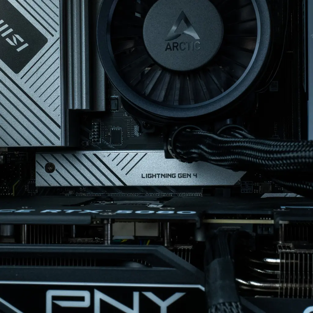 PC Solana GEFORCE RTX™ 5080