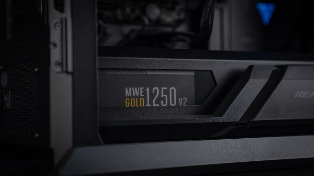 PC Hyperion RTX 4090 powered by ASUS ROG Strix