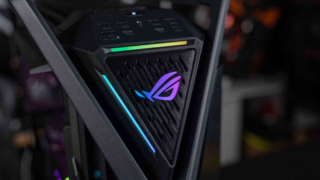 PC Hyperion RTX 4090 powered by ASUS ROG Strix