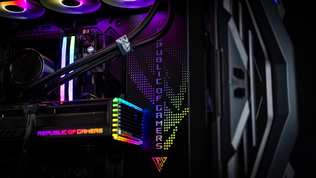 PC Hyperion RTX 4090 powered by ASUS ROG Strix