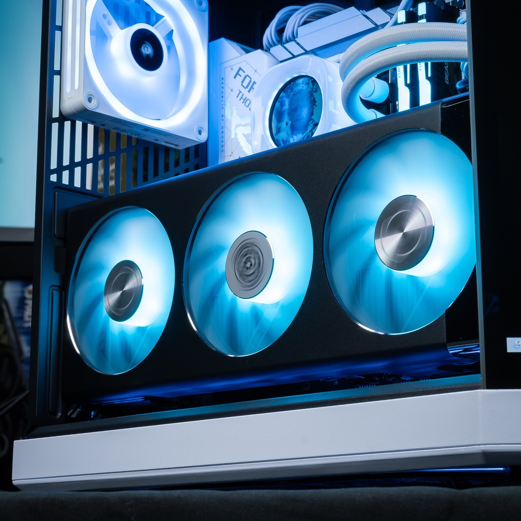 PC Touch Ultimate GEFORCE RTX™ 5090