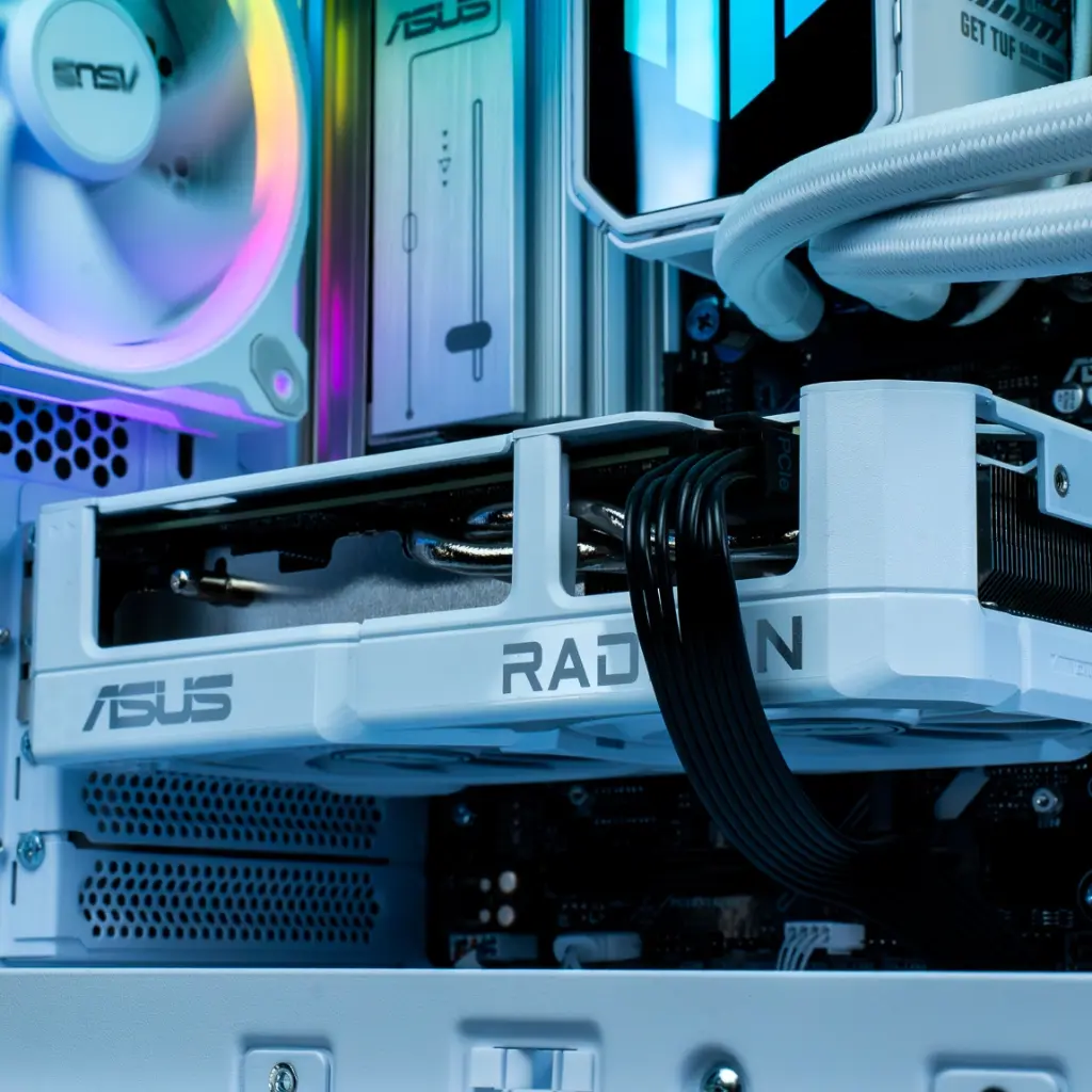 PC Lua Radeon™ RX 9060 XT - Powered By ASUS