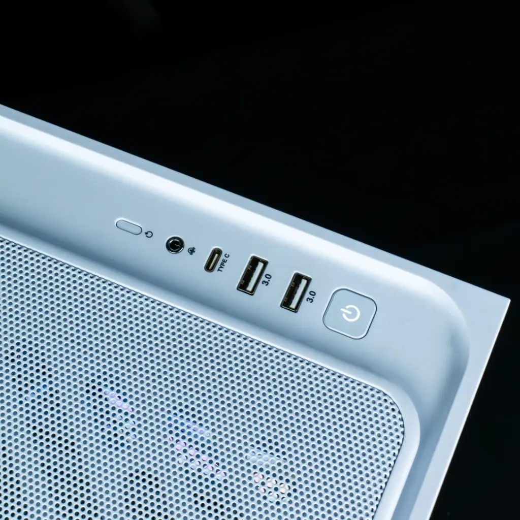 PC Lua Radeon™ RX 9060 XT - Powered By ASUS