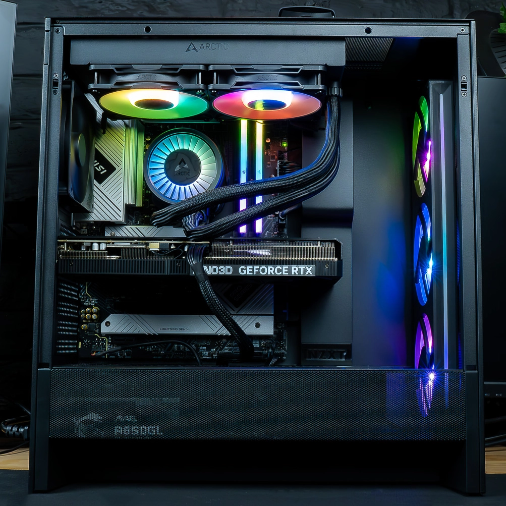 PC Solana GEFORCE RTX™ 5080