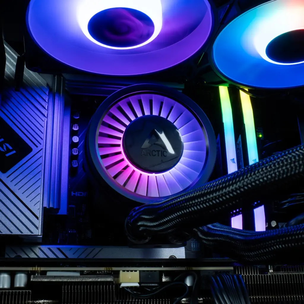 PC Solana GEFORCE RTX™ 5080