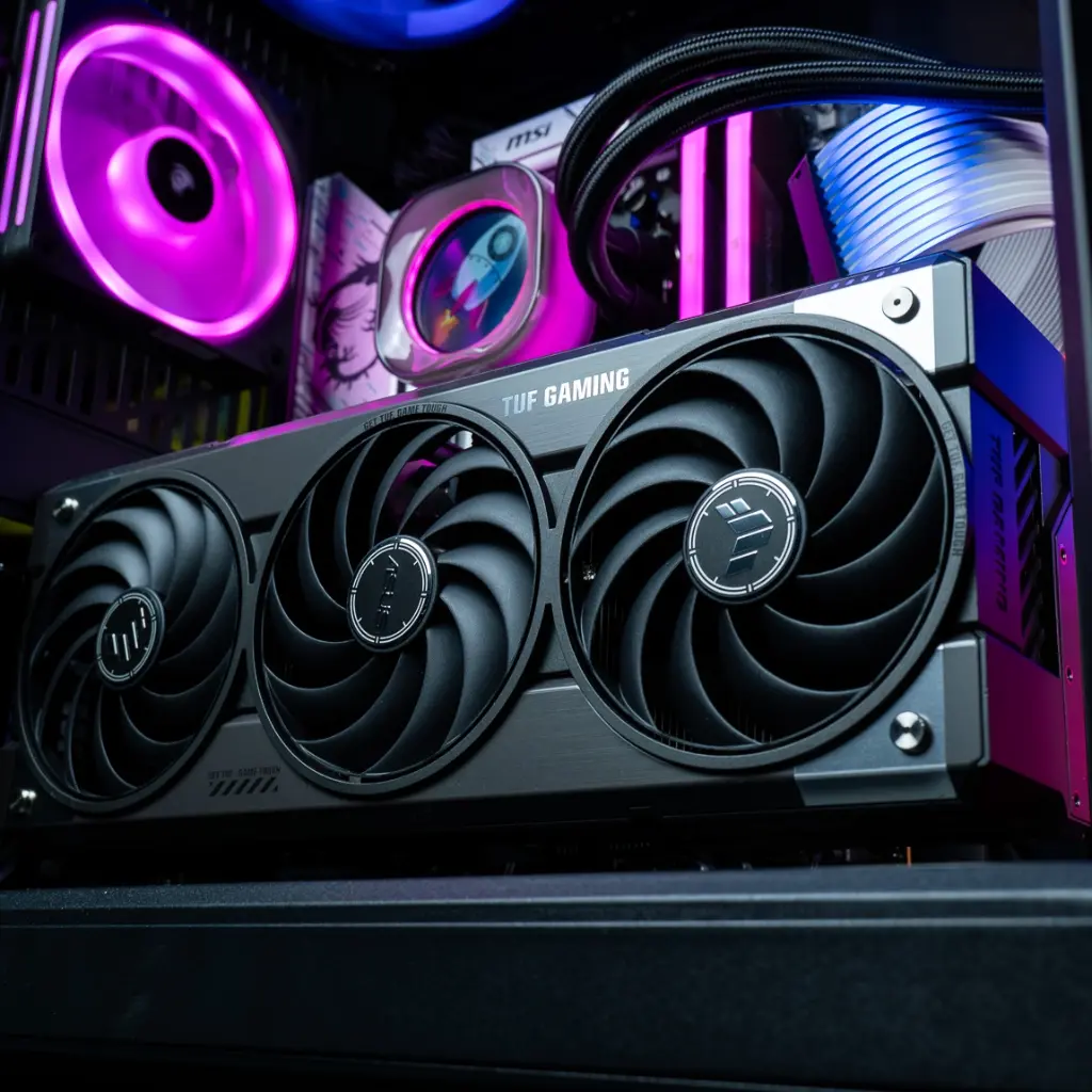 PC Showtime GeForce RTX™ 5070 Ti 16GB