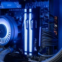 Vue rapprochée des barrettes de RAM Kingston FURY Beast DDR5 avec éclairage ARGB à l'intérieur du PC gamer Ascent X3D GEFORCE RTX™ 5080