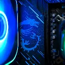 Vue rapprochée du ventilateur arrière ARGB avec éclairage bleu à côté du dissipateur MSI dans le PC gamer Ascent X3D GEFORCE RTX™ 5080