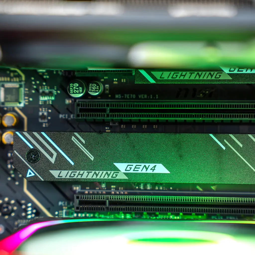 Vue rapprochée de trois ventilateurs NZXT ARGB bleus en façade du PC gamer Ascent X3D GEFORCE RTX™ 5080