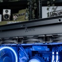 Vue rapprochée du radiateur watercooling Arctic installé en haut du boîtier du PC gamer Ascent X3D GEFORCE RTX™ 5080