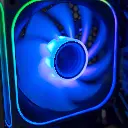 Vue arrière de la connectique carte mère et de l'alimentation Corsair RM1000e du PC gamer Ascent X3D GEFORCE RTX™ 5080