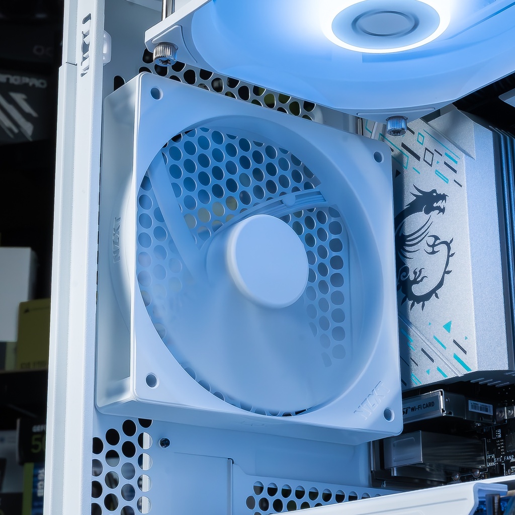 PC Gelo by NZXT Radeon™ RX 9070