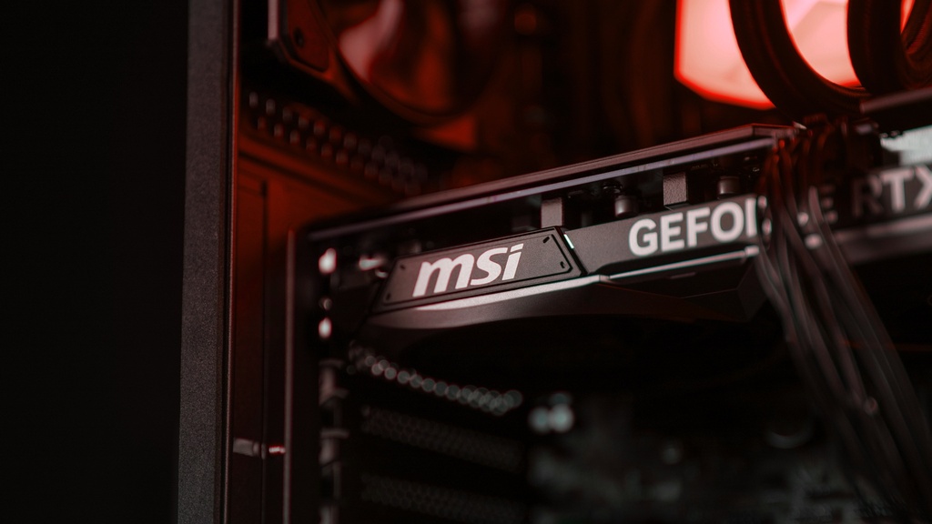 PC Red Storm by MSI GEFORCE RTX® 4070